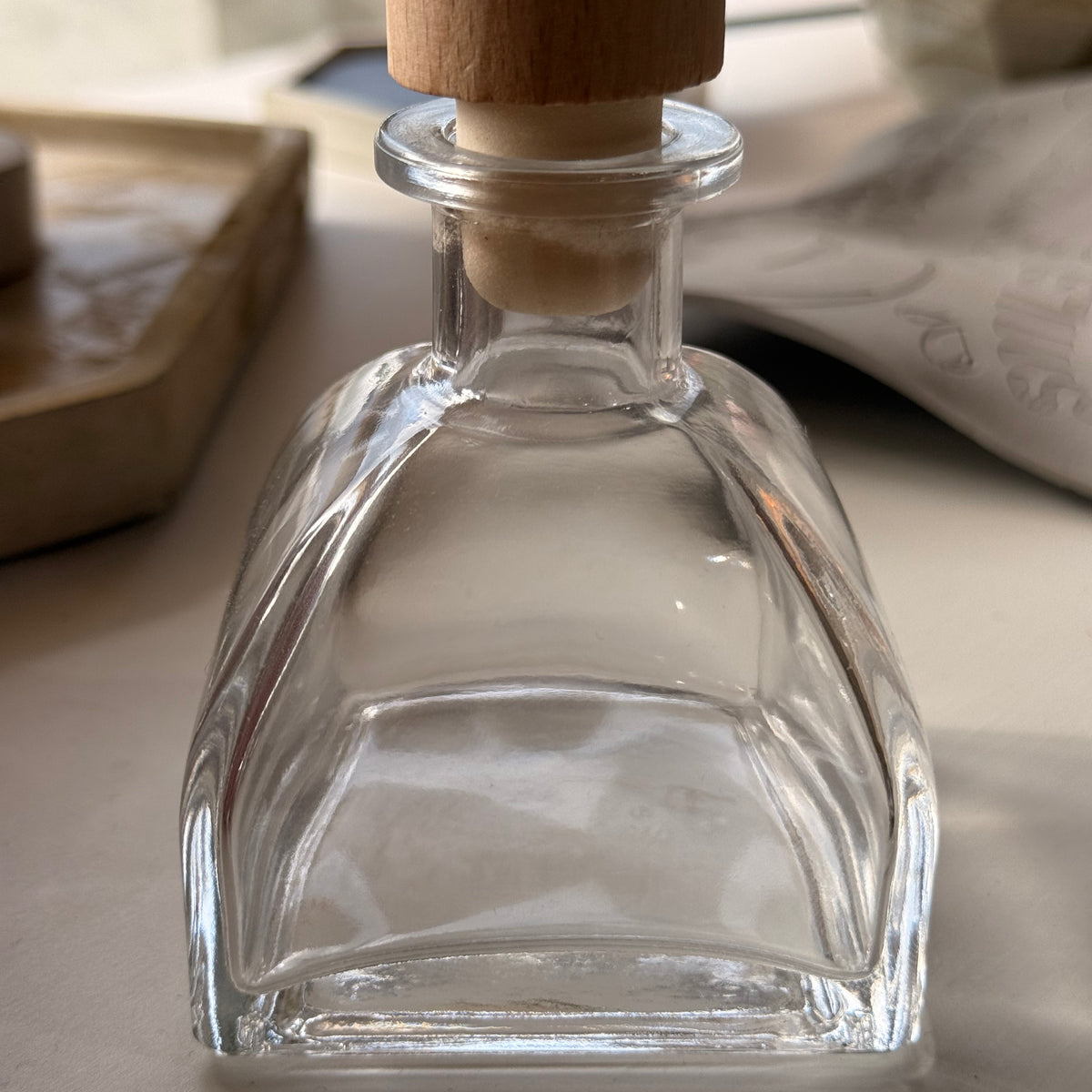 Pyramid Diffuser Bottle Large – The Makers LLC